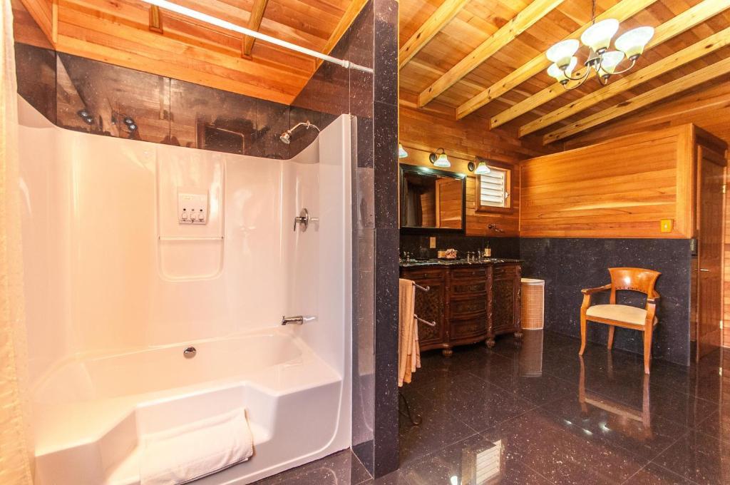Dream Valley Belize Teakettle Village Room photo